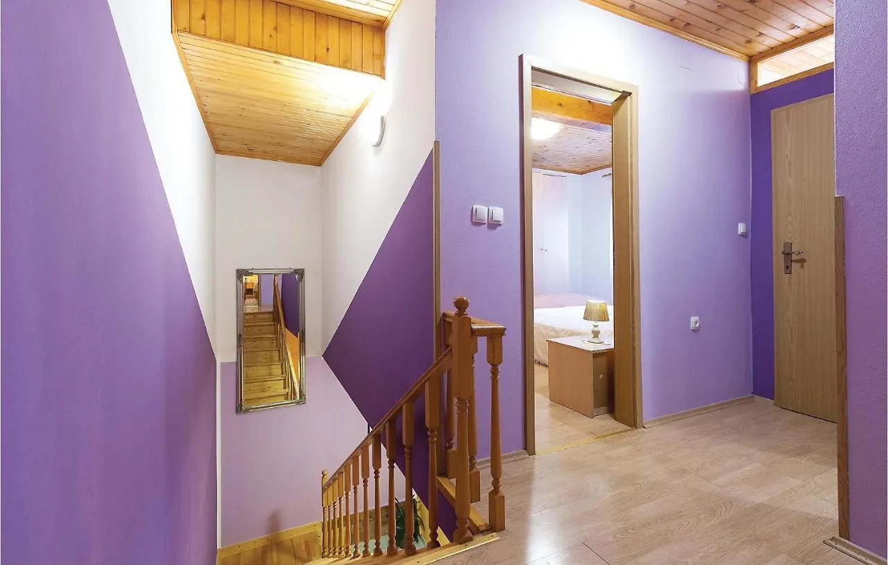 Holiday home 3 Bedroom Beautiful Home In Gajana Croatia