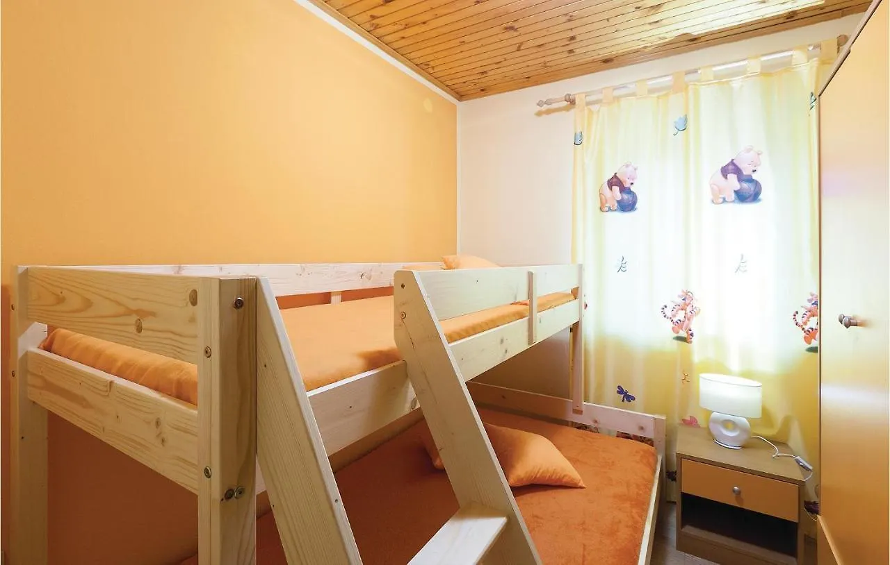 3 Bedroom Beautiful Home In Gajana